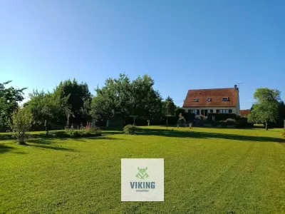 Ensemble de Maisons, 270m2 surface totale, au calme,près de toutes commodités, terrain 2300m2