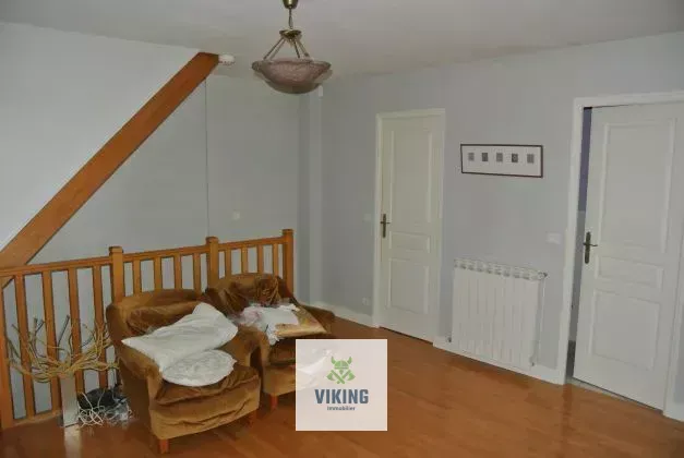 Maison 9 pièces 200 M²