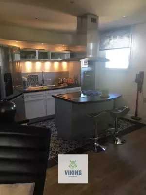 URGENT. APPART type 4 duplex dernier étage dans tress belle residence