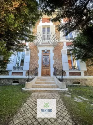 Grande maison familiale bourgeoise L'Isle-Adam centre