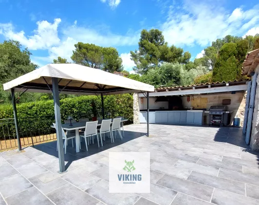 Magnifique villa en pierres piscine + gîte bonne rentabilité