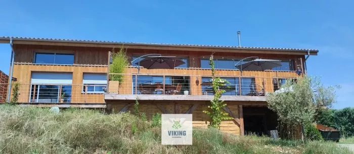 Un Écrin de Nature et de Modernité