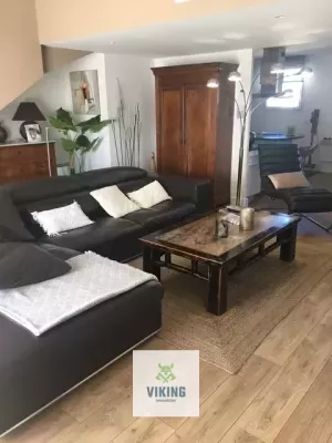 URGENT. APPART type 4 duplex dernier étage dans tress belle residence